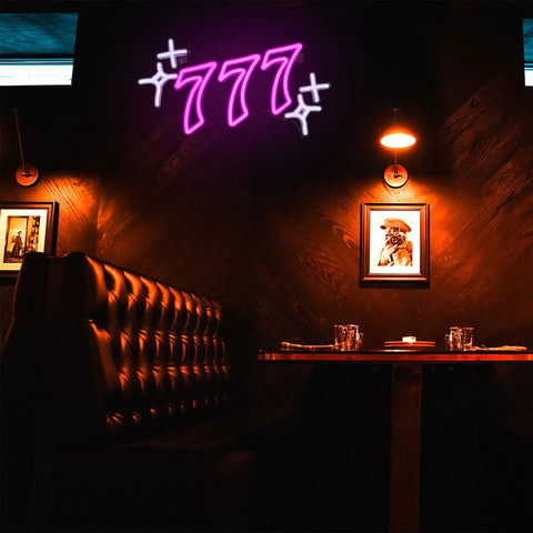 Lucky 7s Neon Sign